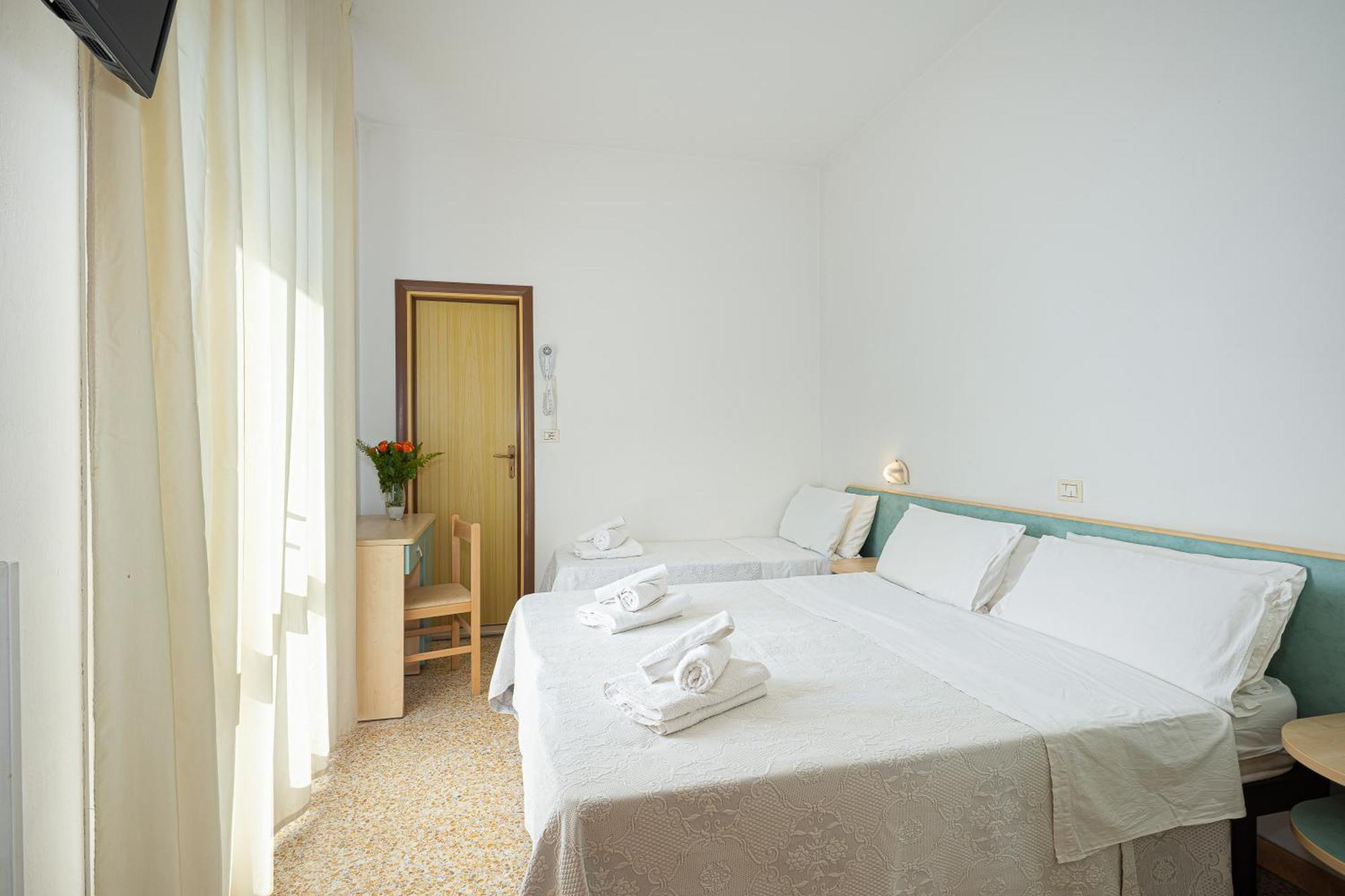 Hotel Luca 巴尔韦德 外观 照片
